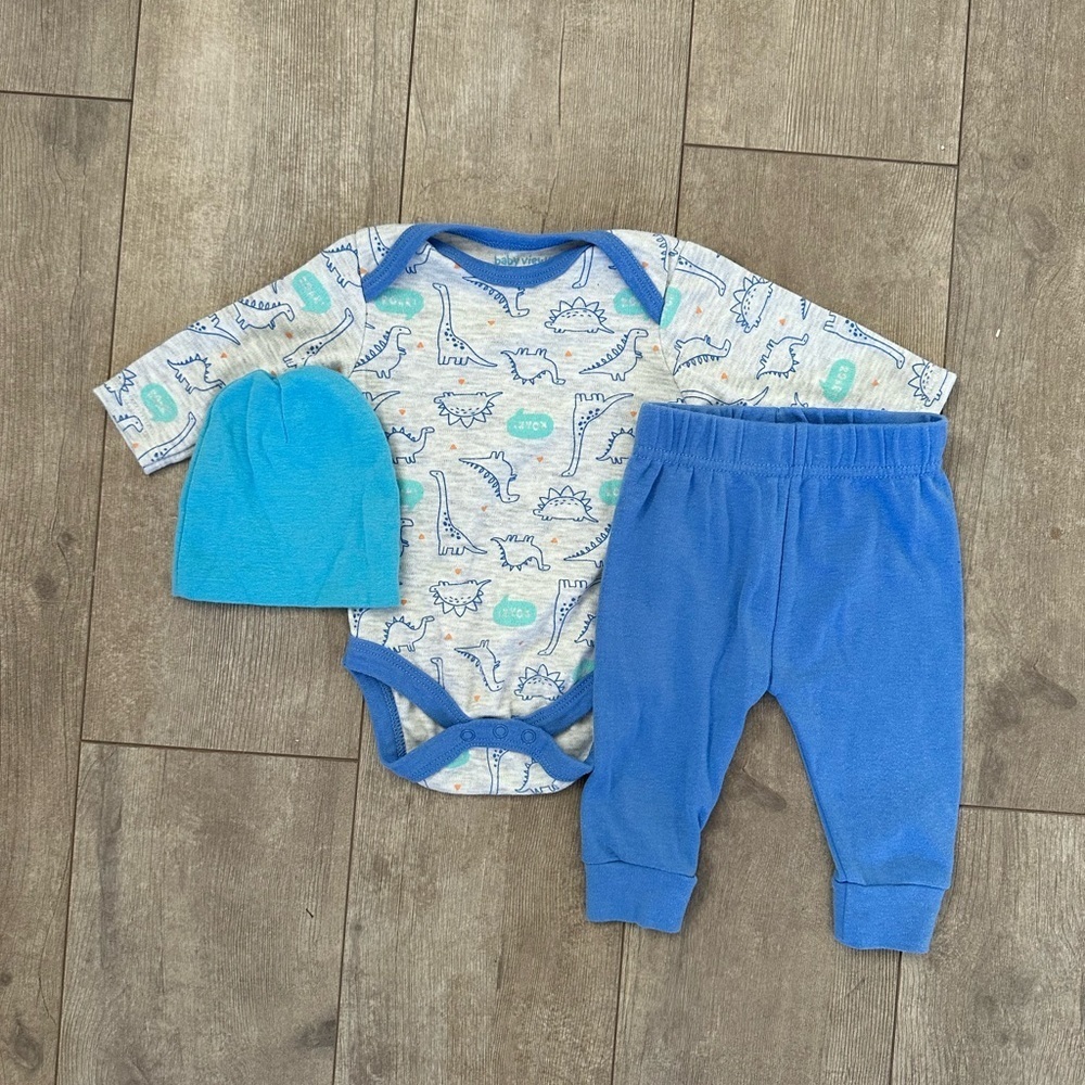 Baby boy matching outfit set bundle 0-3 months
